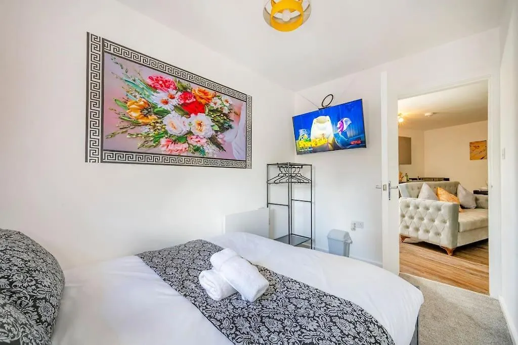 *F2Br* For Your Most Relaxed & Cosy Stay + Free Parking & Wifi Batley